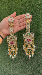 Yashoda earrings - Hot pink image 0