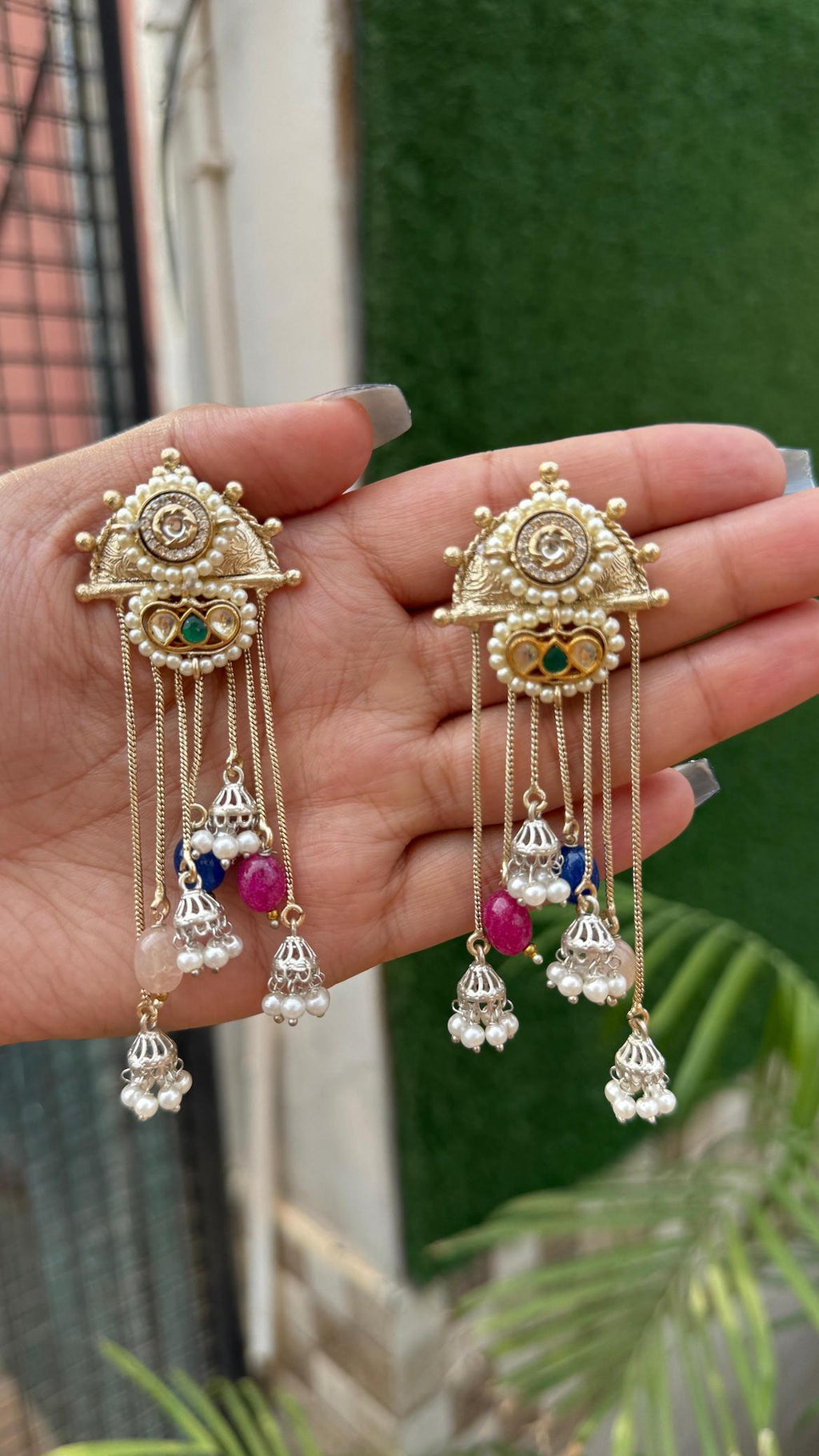Gul earrings 1 image 1