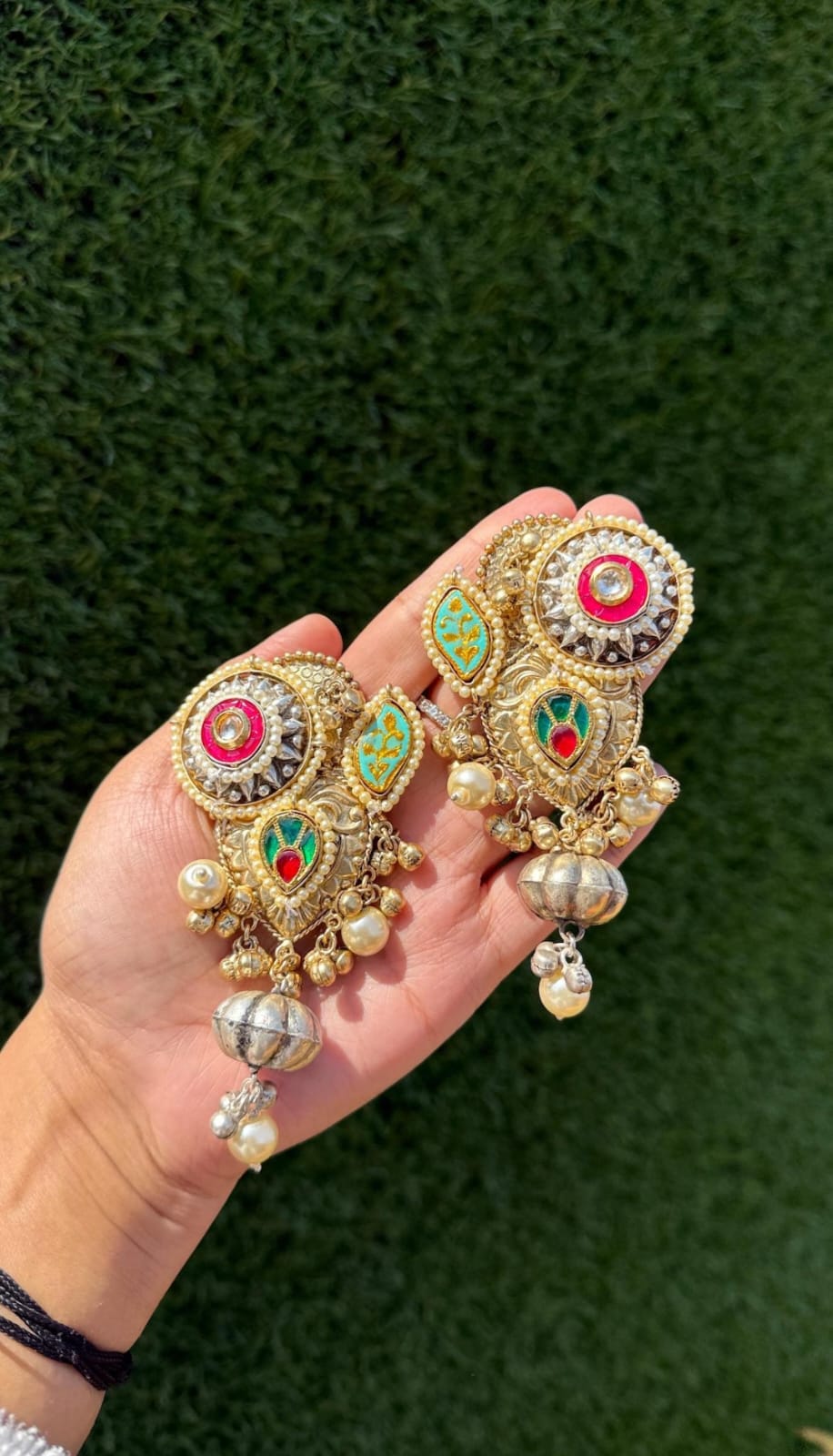 Suhana Dual Tone Studs image 1