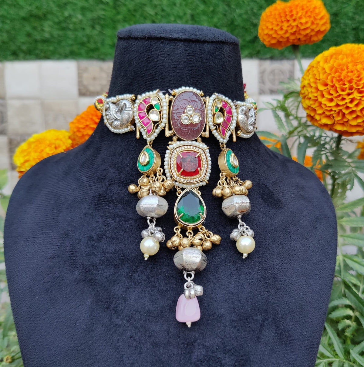 Madhavi choker - dark green and red image 0