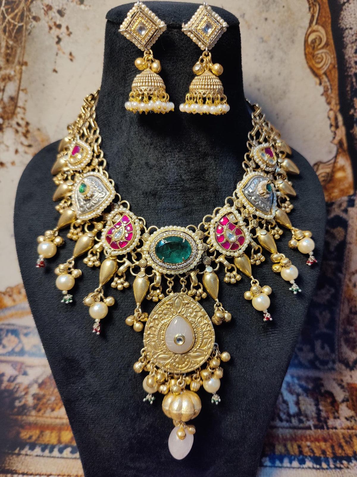 Dhruva Neckpiece image 6