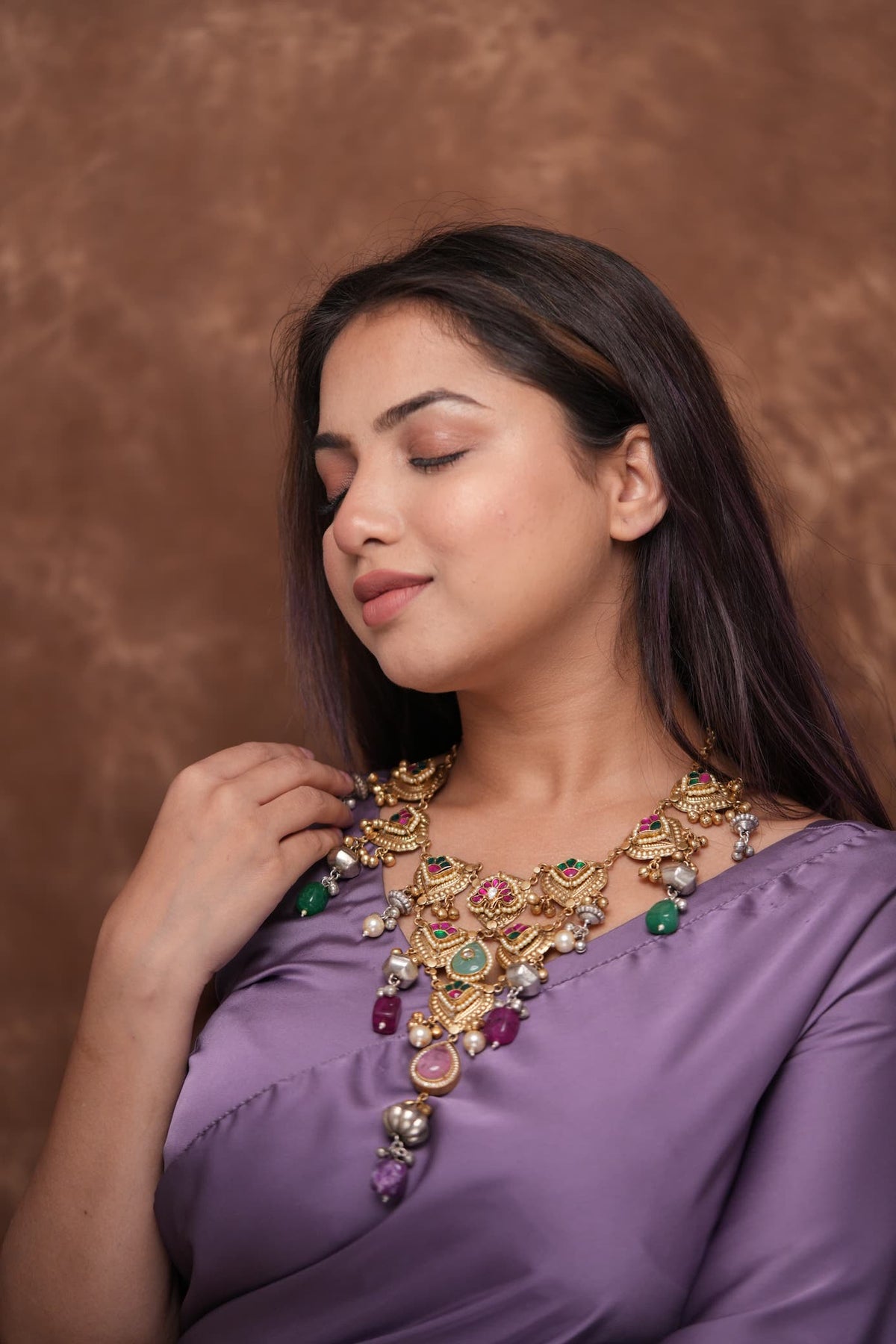 Shubhi neckpiece without earrings image 2