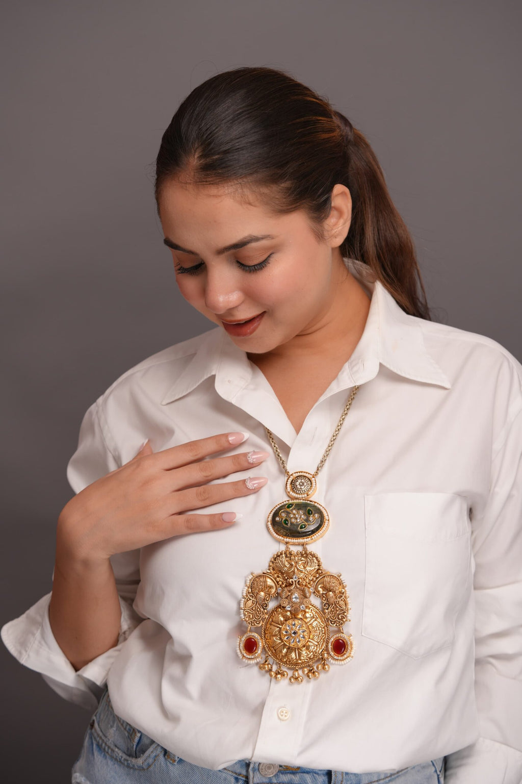 Amrapali Pendant1 image 2