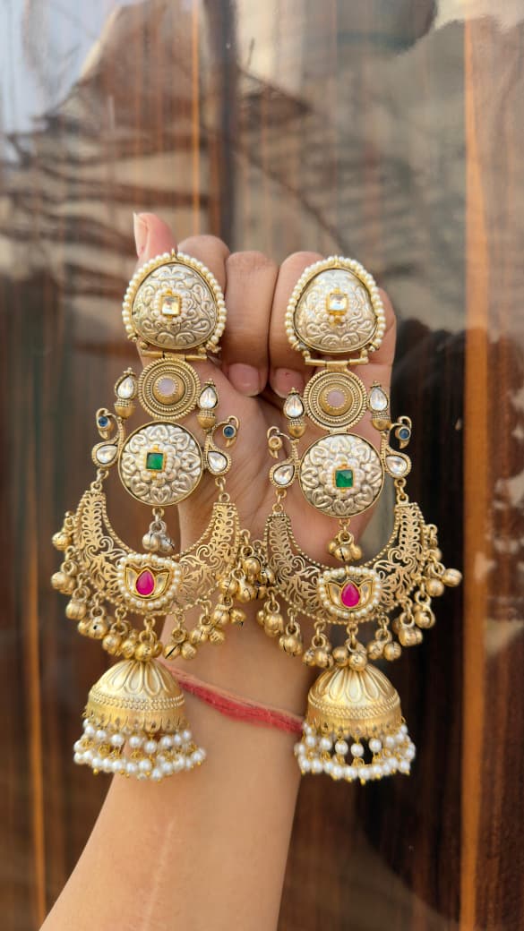 Aashi Earrings