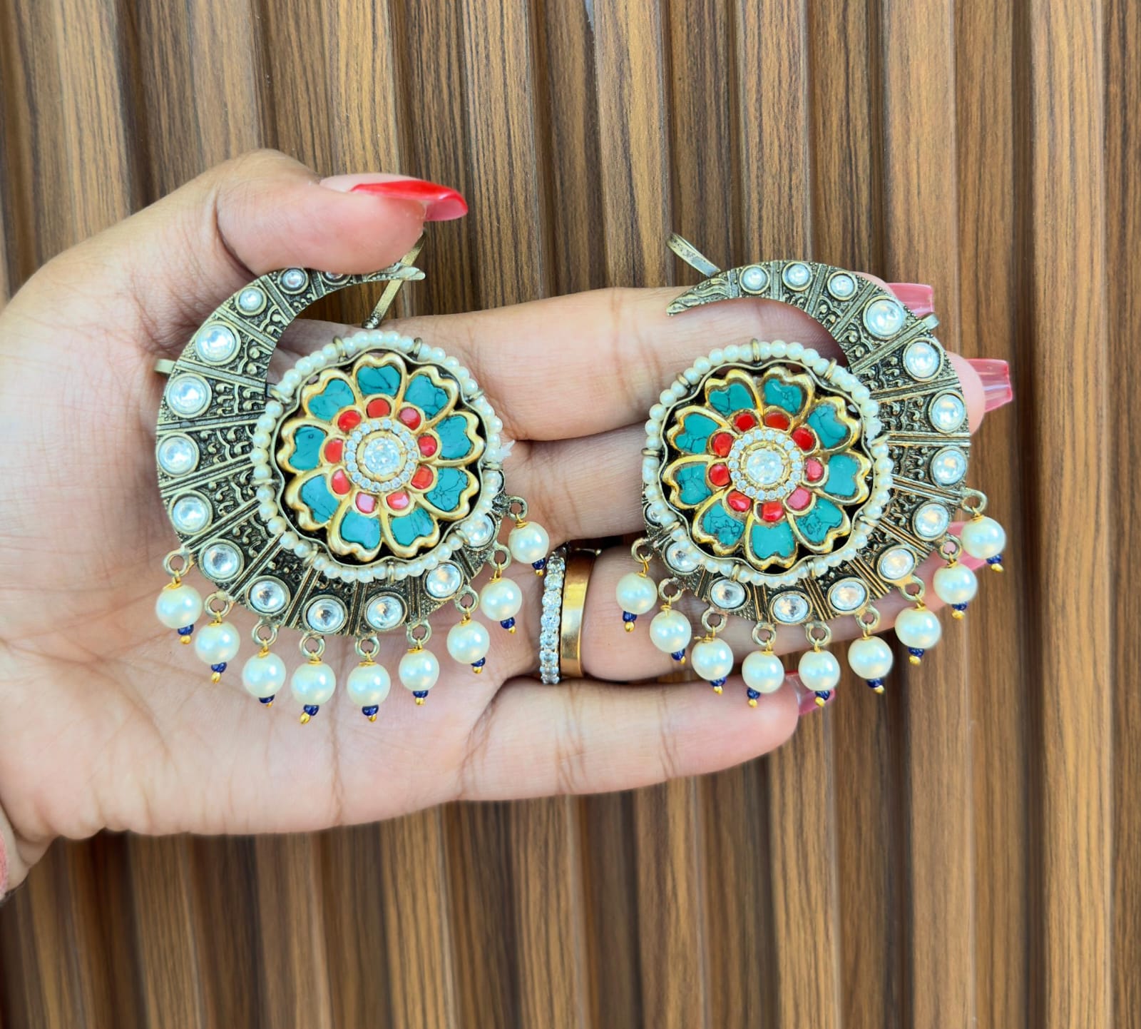 Laila Earcuff- Turquoise